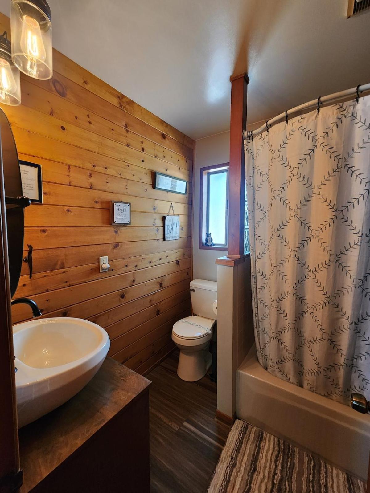 Bear Escapes II Affordable Luxury Cabin Sugarloaf Luaran gambar