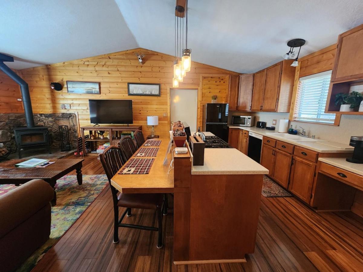 Bear Escapes II Affordable Luxury Cabin Sugarloaf Luaran gambar