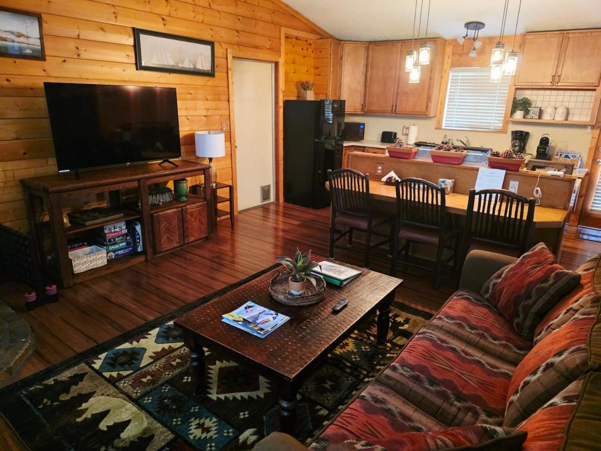 Bear Escapes II Affordable Luxury Cabin Sugarloaf Luaran gambar